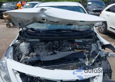 2019 Nissan Versa 1.6 Sv z USA, uszkodzony, nr VIN 3N1CN7AP1KL812595